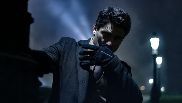 A dark, mysterious portrait of a man under a streetlamp at night. Dark 4K