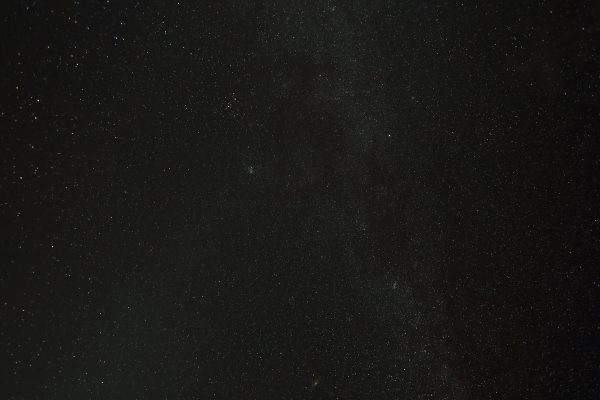 A stunning view of a star-filled sky captured from Greece, showcasing the beauty of the cosmos. Espace 4K