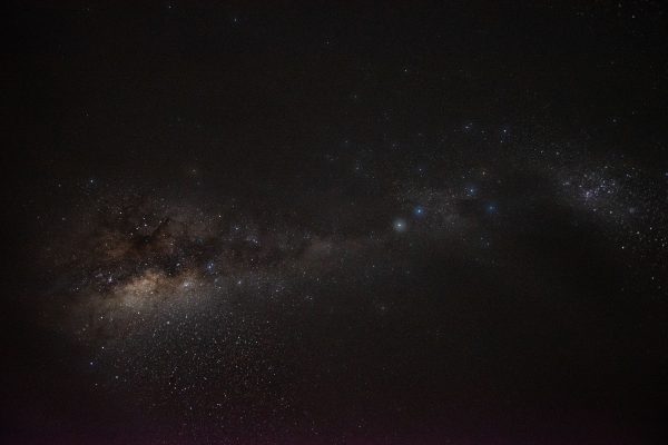 A stunning view of the Milky Way galaxy over Te Anau Downs, New Zealand. Espace 4K
