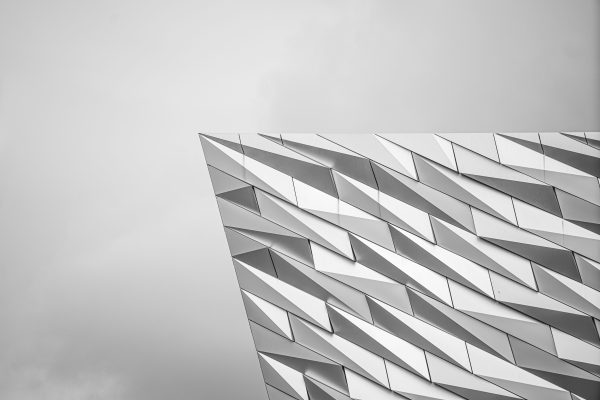 Abstract architectural detail of the Titanic Belfast building in Northern Ireland. Abstrait 4K