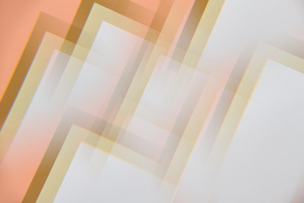 An abstract image featuring overlapping geometric shapes creating a modern, soft pastel pattern. Abstrait 4K