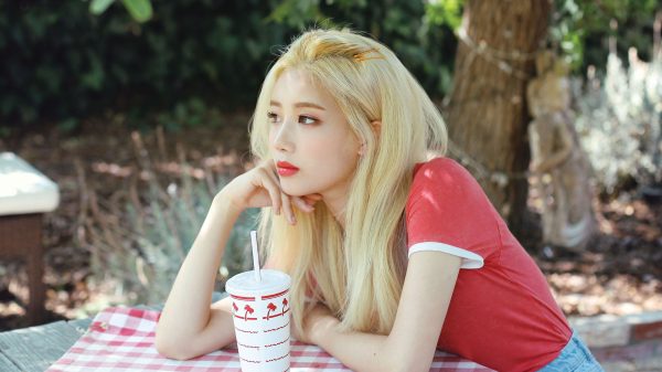 LOONA, K-pop, blonde Women 4K