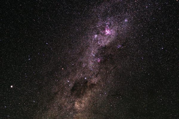 Breathtaking capture of the Milky Way galaxy under New Norcia's dark sky. Espace 4K