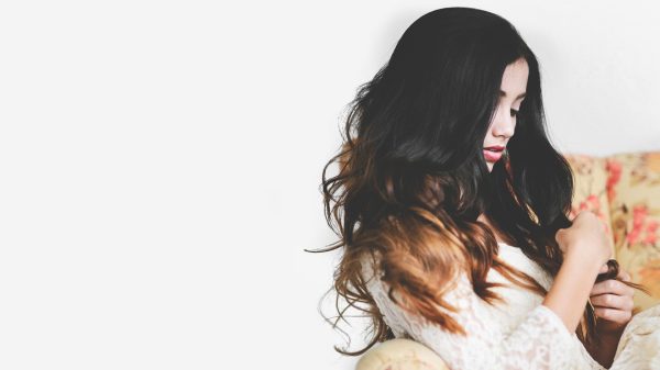 Emily Rudd, black hair, brunette Women 4K