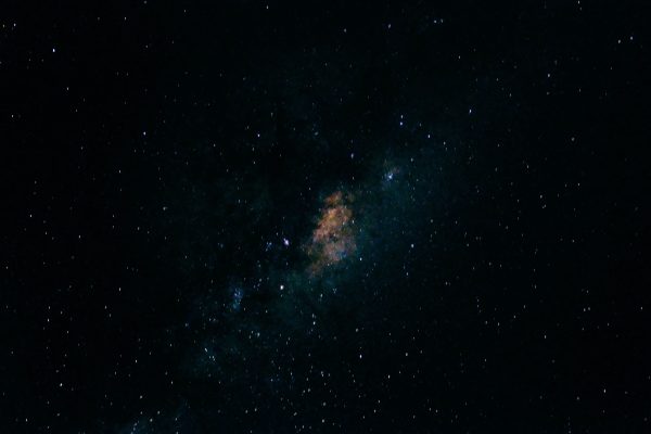 Captivating image of the Milky Way galaxy showcasing the vastness and beauty of space. Espace 4K