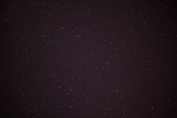 Captivating view of a starry night sky filled with countless twinkling stars, creating a mesmerizing celestial scene. Espace 4K