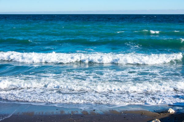 Capture the vibrant waves on Marbella's picturesque coast. Nature 4K
