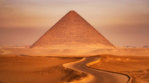 Nature, landscape, pyramid Geek 4K