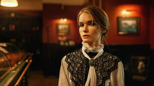 Women, vintage, bar Women 4K