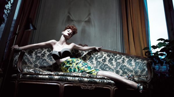Women, couch, fashion Women 4K