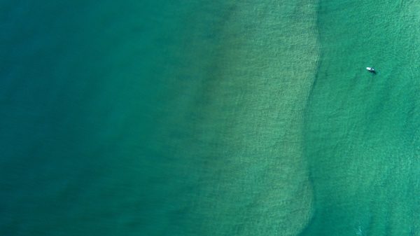 Sea, boat, water Anime 4K